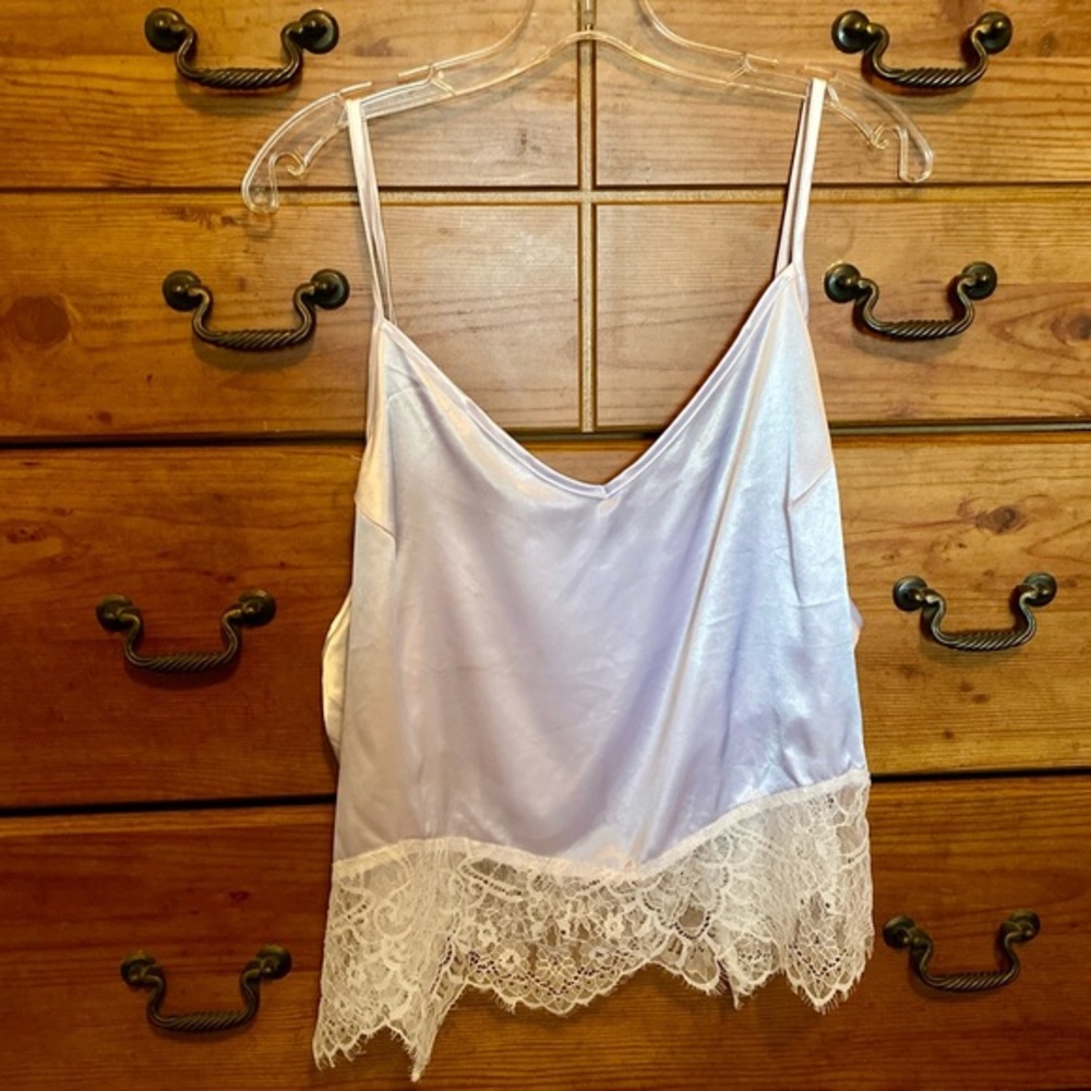 White Chemise Cami with Lace Trim. Size 4x